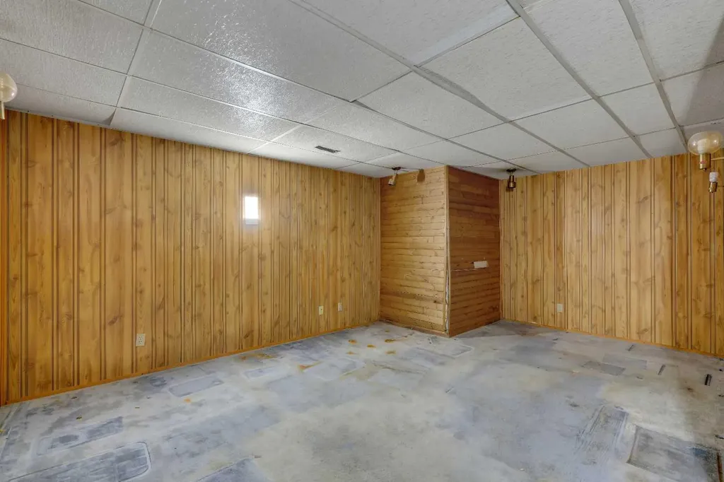 37 Templeby Way NE Calgary AB T1Y 5N7