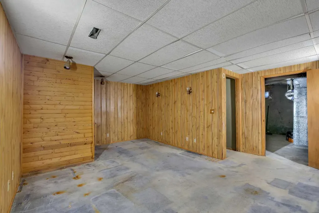 37 Templeby Way NE Calgary AB T1Y 5N7