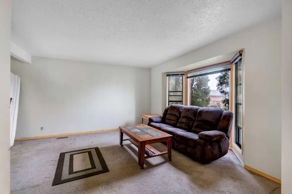 37 Templeby Way NE Calgary AB T1Y 5N7