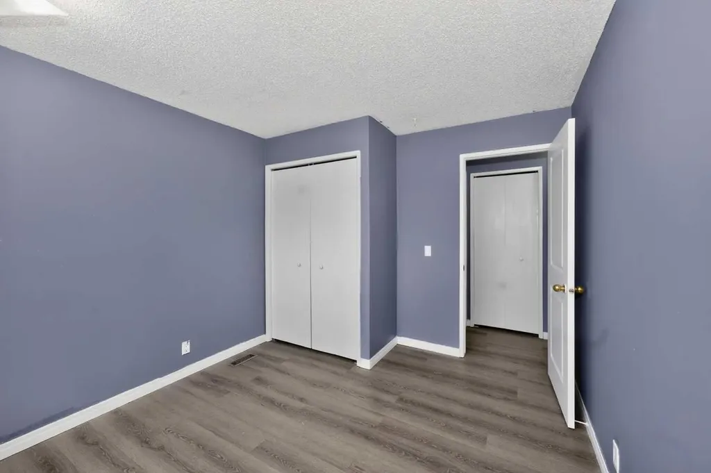 75 Templemont Way NE Calgary AB T1Y 5K8