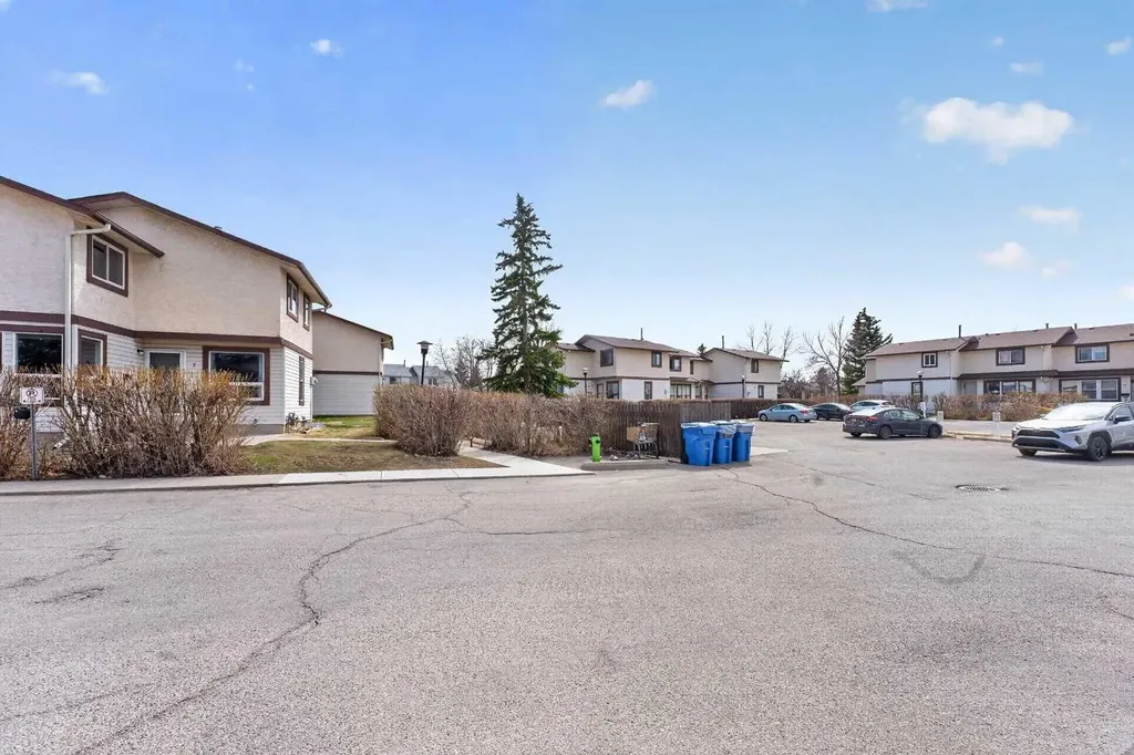 75 Templemont Way NE Calgary AB T1Y 5K8