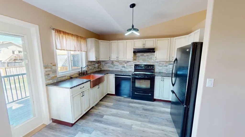 10244 97 Street Sexsmith AB T0H3C0