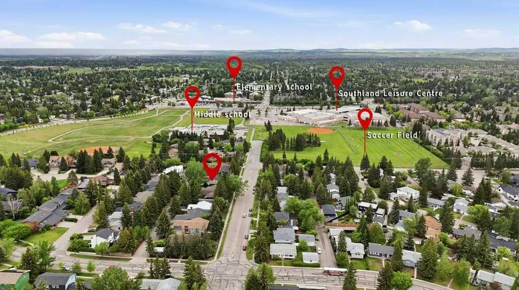 9824 19 Street SW Calgary AB T2V 4C3
