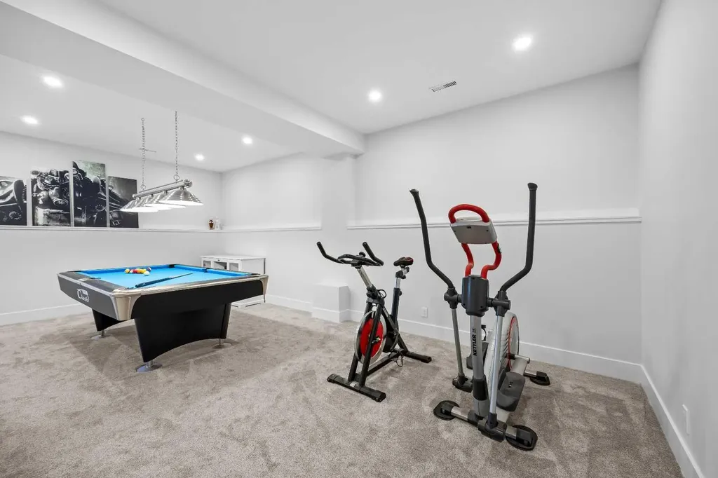 179 Silver Springs Way NW Airdrie AB T4B 2Y3