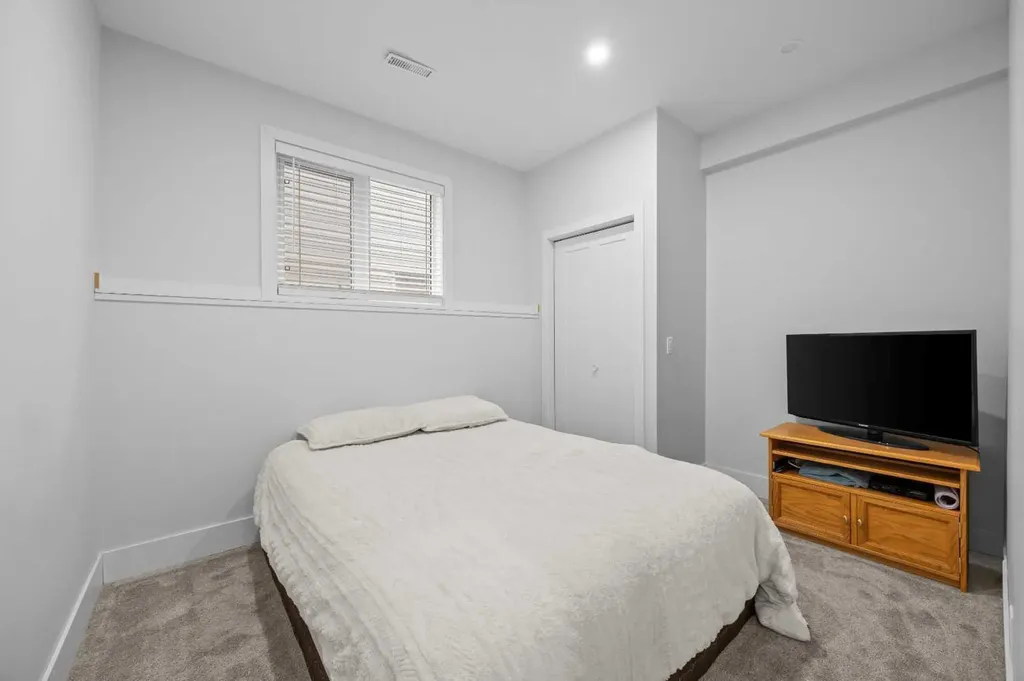 179 Silver Springs Way NW Airdrie AB T4B 2Y3