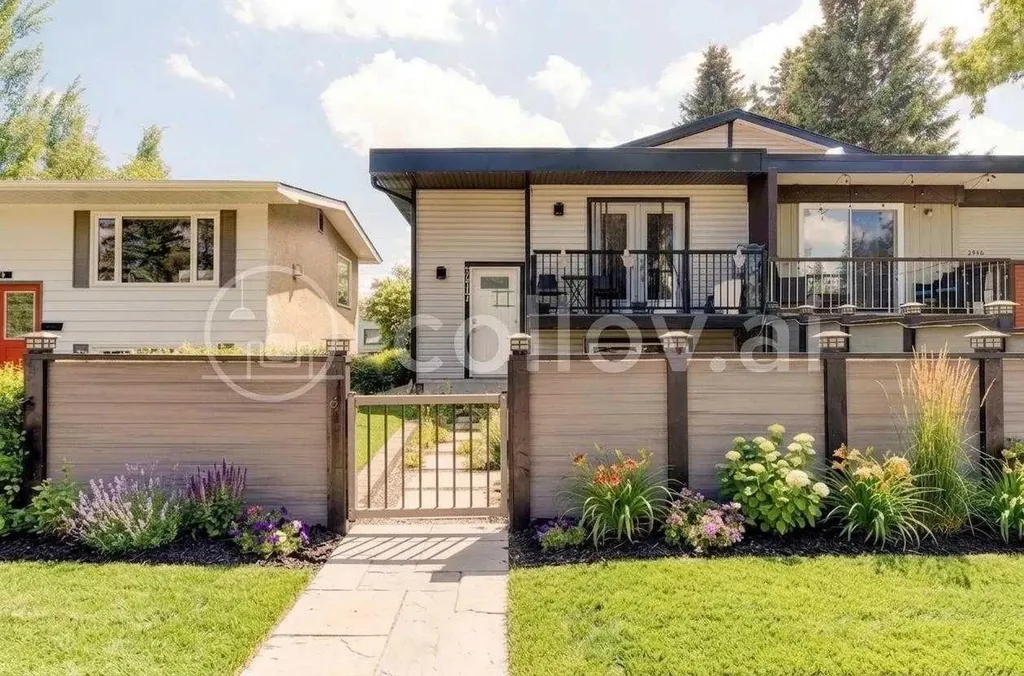 7417 35th Avenue NW Calgary AB T3B1T4