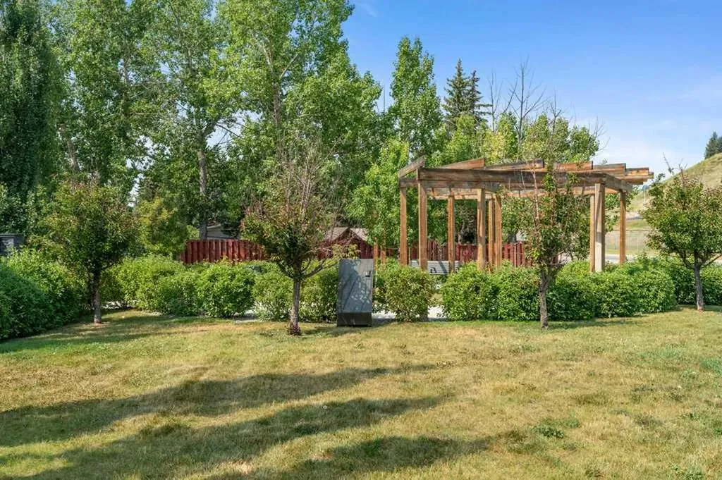 625 Glenbow Drive Cochrane AB T4C 0S7