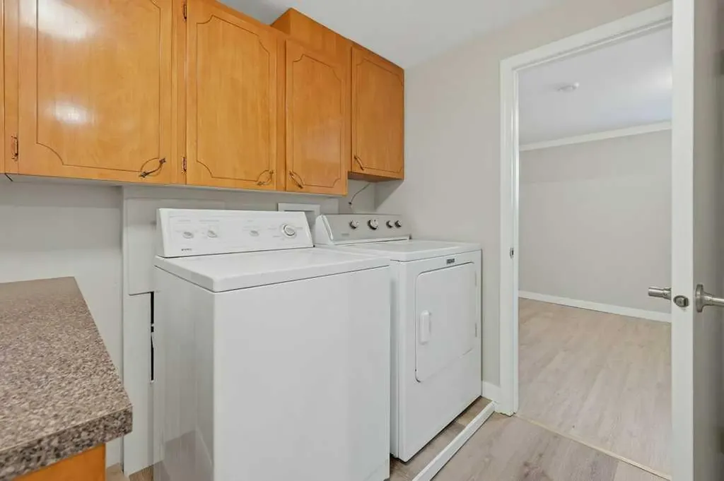 7115 Huntercrest Road NW Calgary AB T2K 4J9