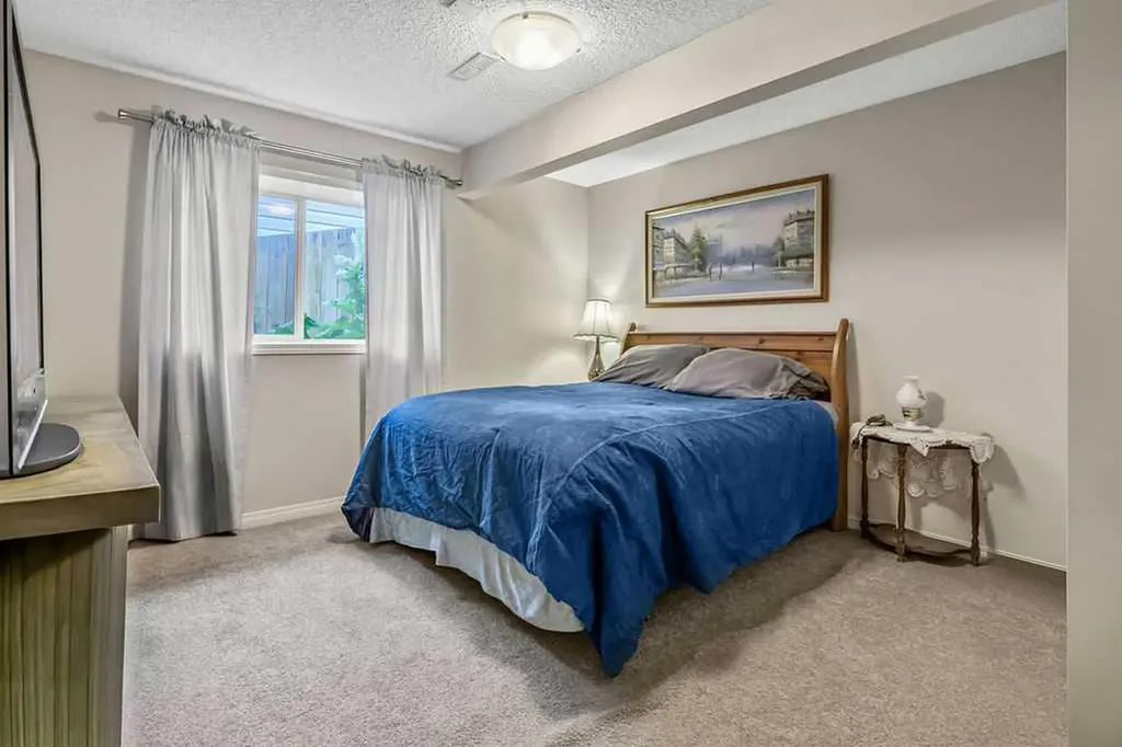 347 Willow Ridge Manor SW Diamond Valley AB T0L 2A0