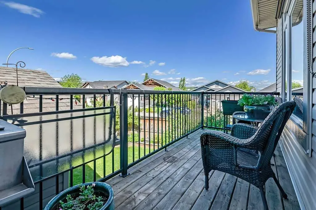 347 Willow Ridge Manor SW Diamond Valley AB T0L 2A0