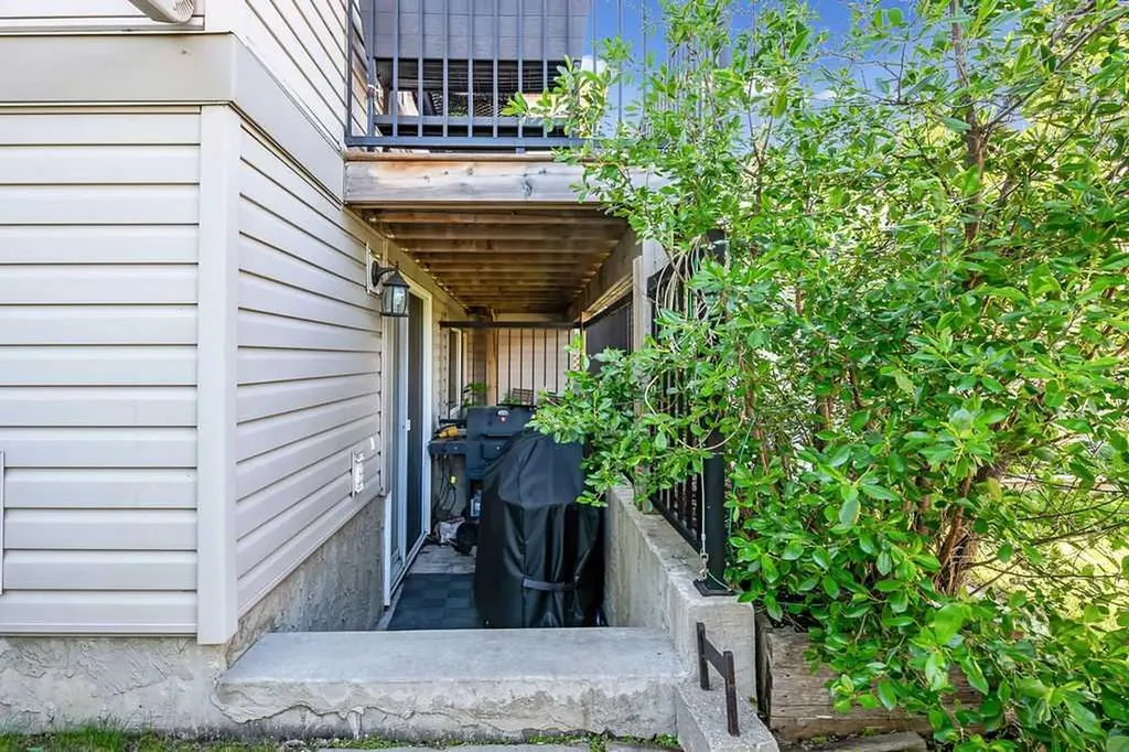 347 Willow Ridge Manor SW Diamond Valley AB T0L 2A0