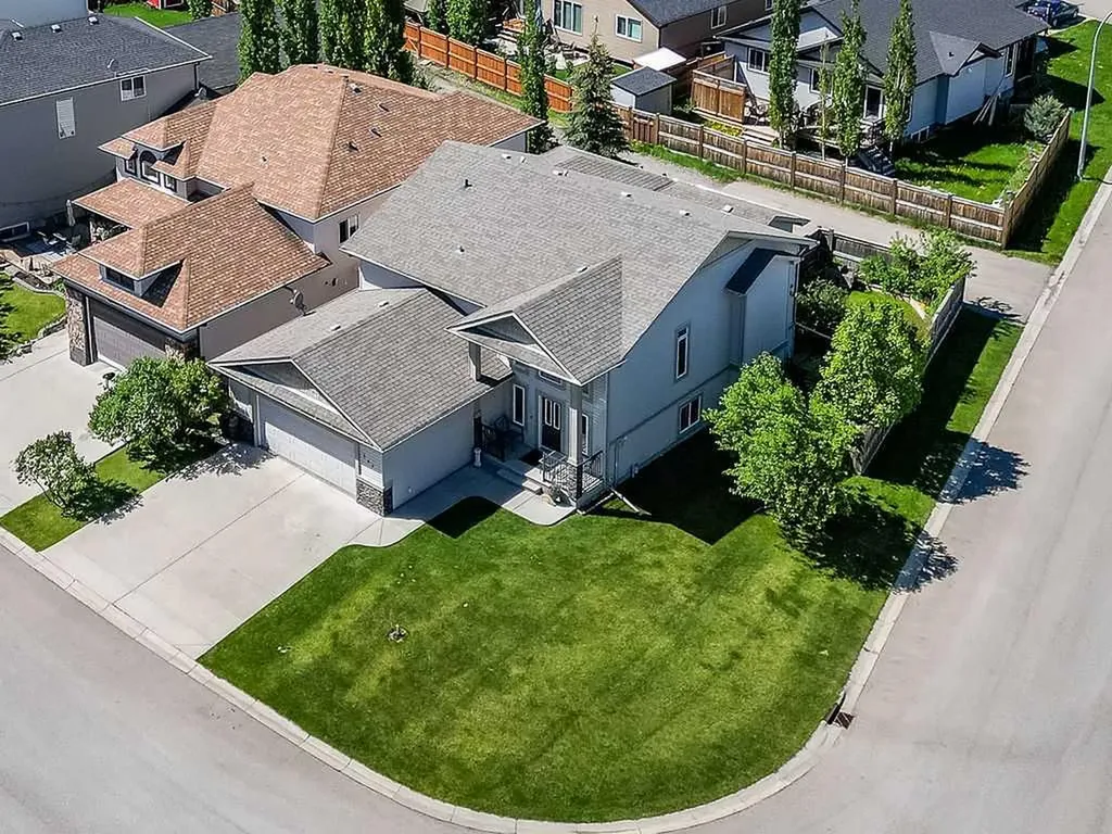 347 Willow Ridge Manor SW Diamond Valley AB T0L 2A0