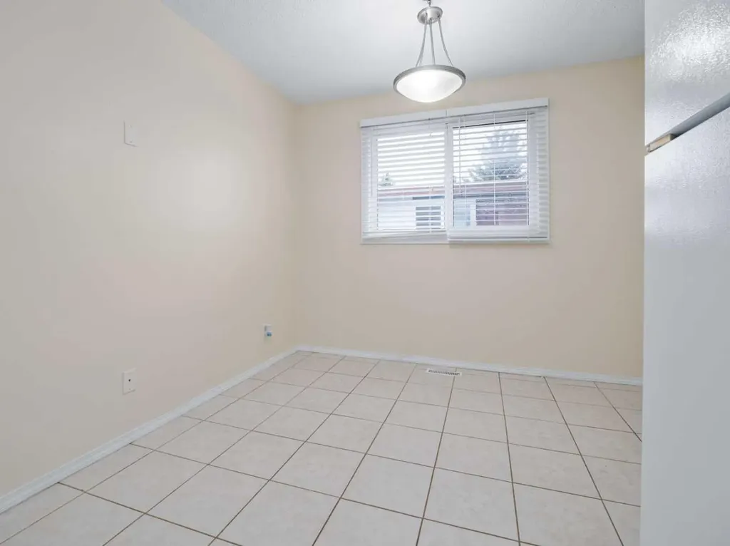 269 Laval Boulevard W Lethbridge AB T1K 4E2