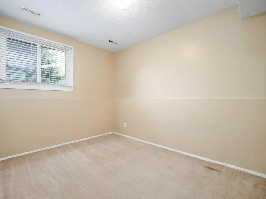 269 Laval Boulevard W Lethbridge AB T1K 4E2