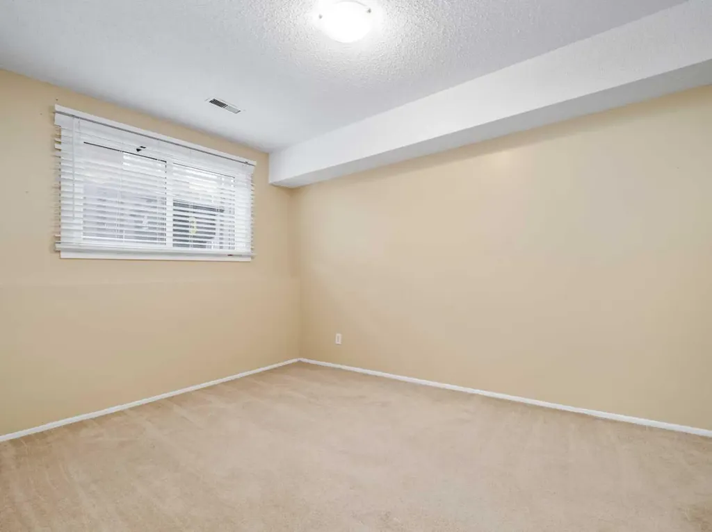 269 Laval Boulevard W Lethbridge AB T1K 4E2