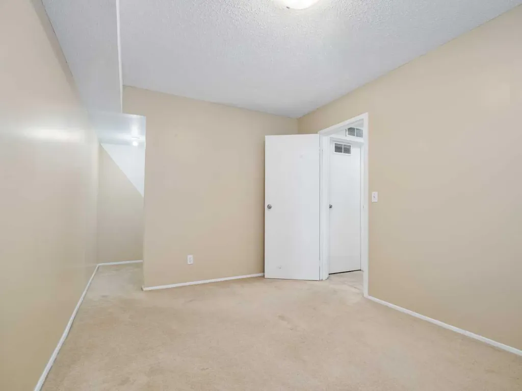 269 Laval Boulevard W Lethbridge AB T1K 4E2