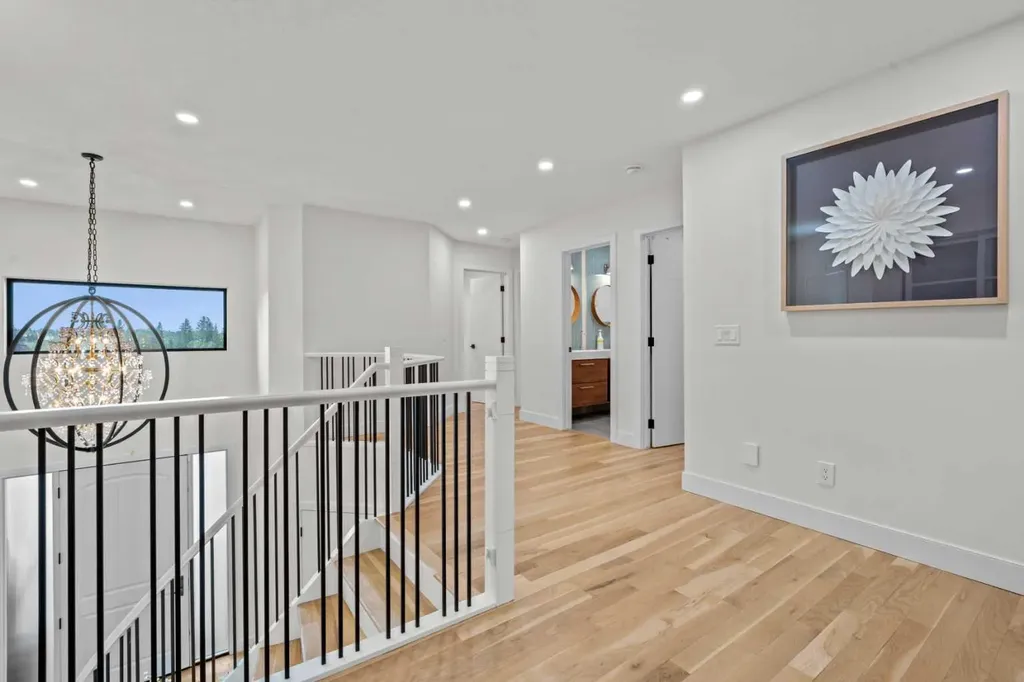 931 Shawnee Drive SW Calgary AB T2Y 2G8
