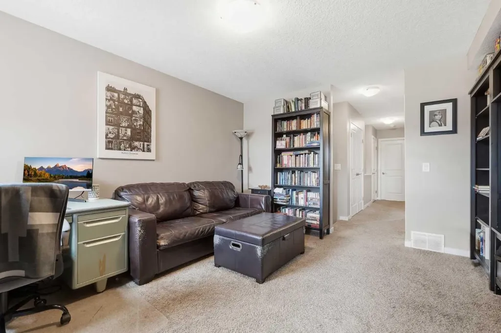 58 Evansridge Crescent NW Calgary AB T3P 0J2