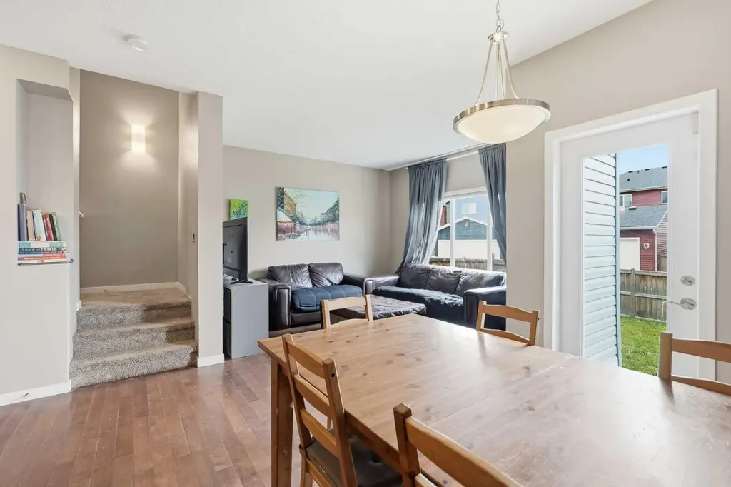 58 Evansridge Crescent NW Calgary AB T3P 0J2