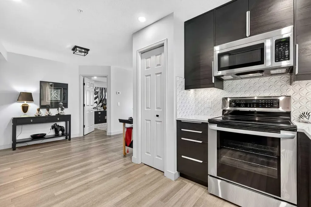 2144 Paliswood Road SW Calgary AB T2V 5K2