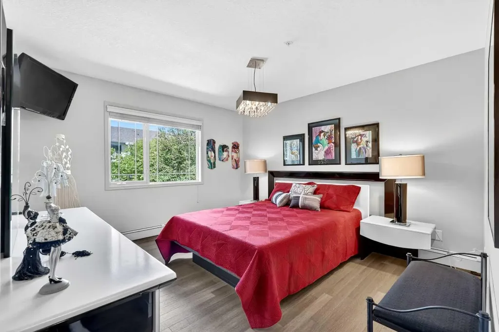 2144 Paliswood Road SW Calgary AB T2V 5K2