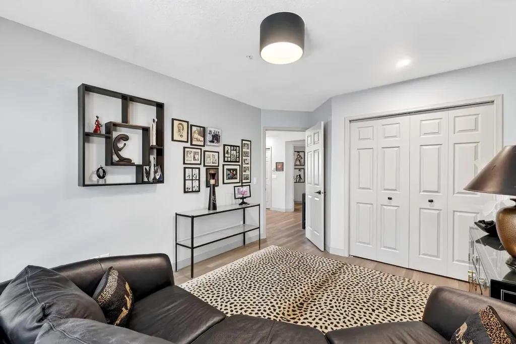 2144 Paliswood Road SW Calgary AB T2V 5K2