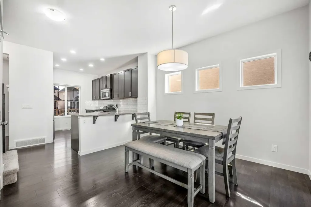 432 Marquis Heights SE Calgary AB T3M 1V1
