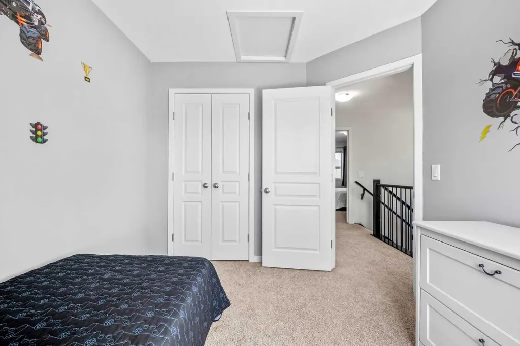 432 Marquis Heights SE Calgary AB T3M 1V1