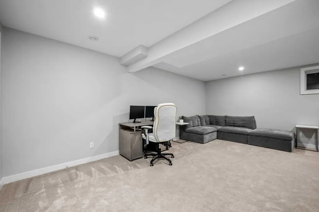 432 Marquis Heights SE Calgary AB T3M 1V1