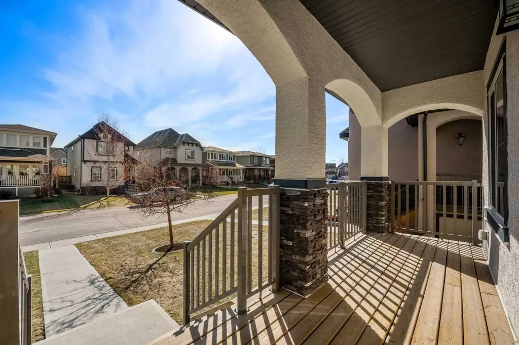 432 Marquis Heights SE Calgary AB T3M 1V1