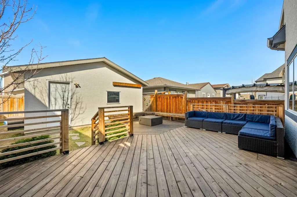 432 Marquis Heights SE Calgary AB T3M 1V1