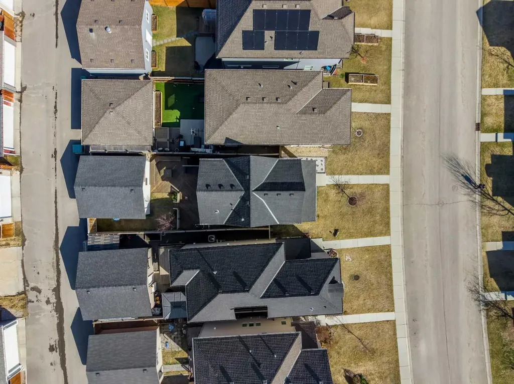 432 Marquis Heights SE Calgary AB T3M 1V1
