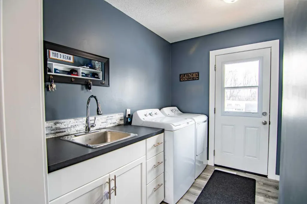 40509 Range Road 234 Rural Lacombe County AB T0C 0Y0