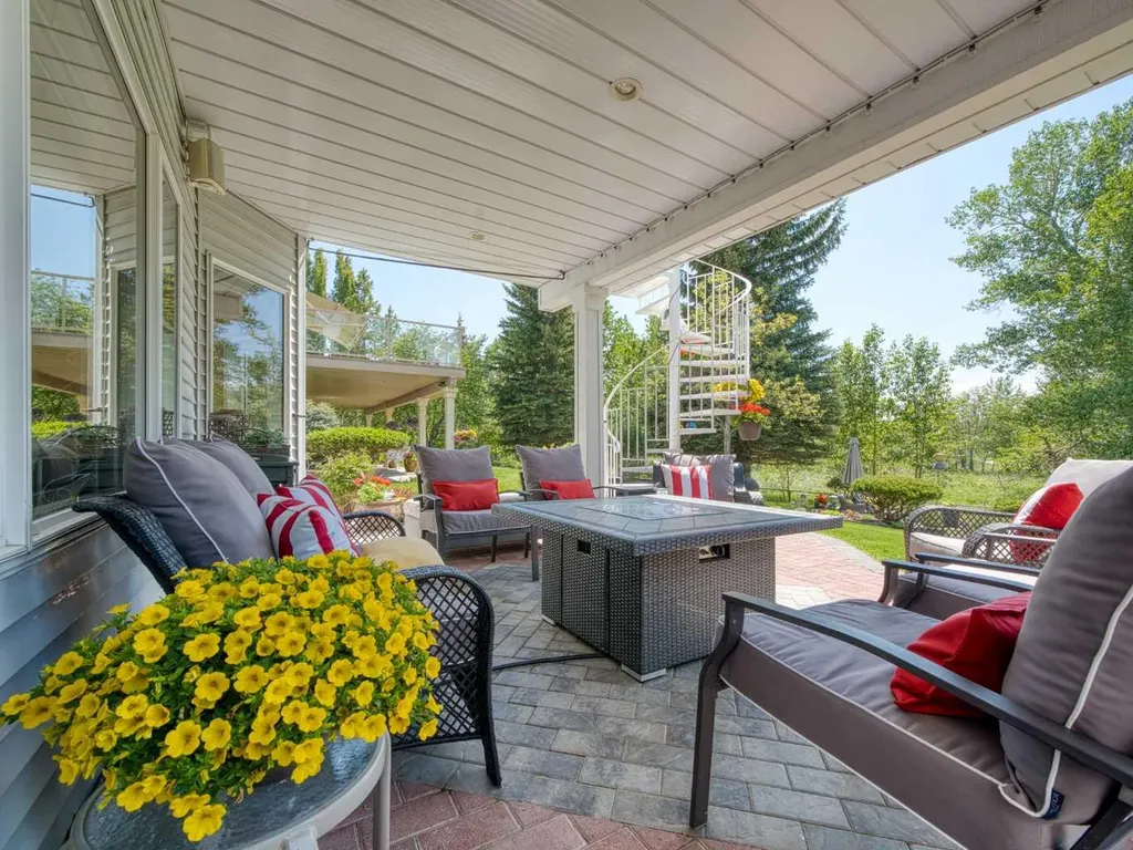 2171 Douglasbank Crescent SE Calgary AB T2Z2C2