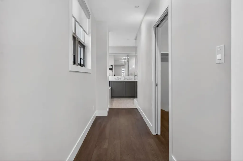 701 3 Avenue SW Calgary AB T2P 5R3
