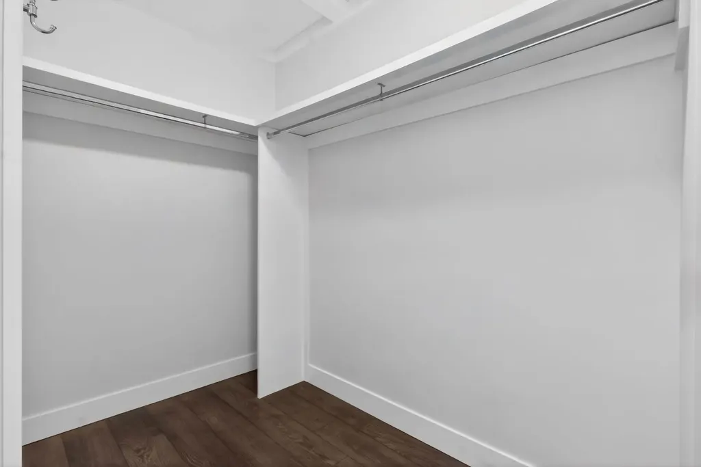 701 3 Avenue SW Calgary AB T2P 5R3