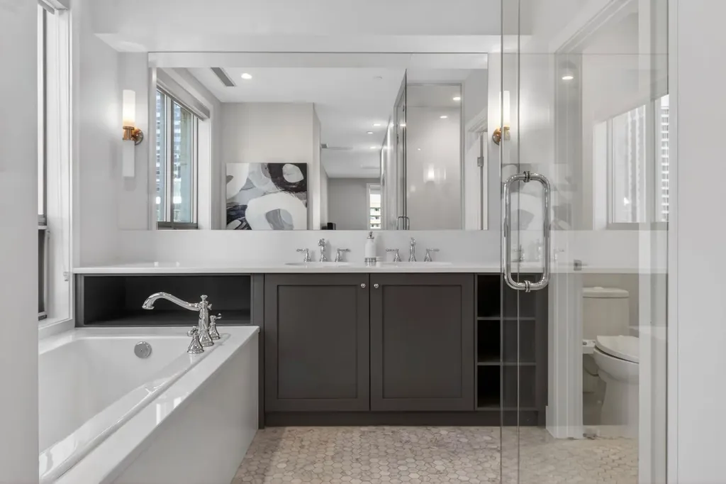 701 3 Avenue SW Calgary AB T2P 5R3