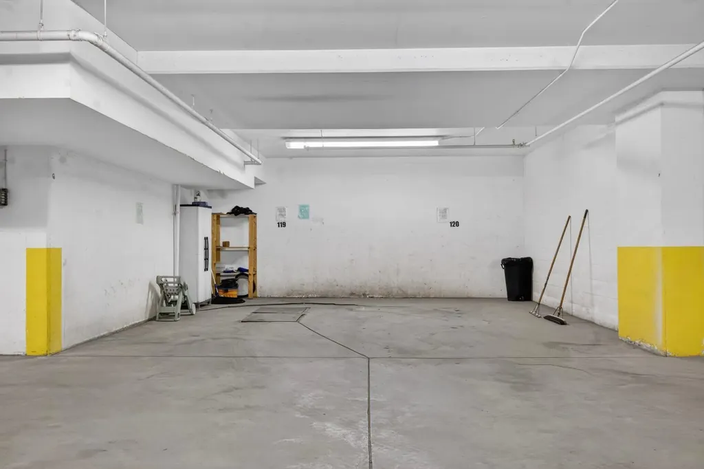 701 3 Avenue SW Calgary AB T2P 5R3