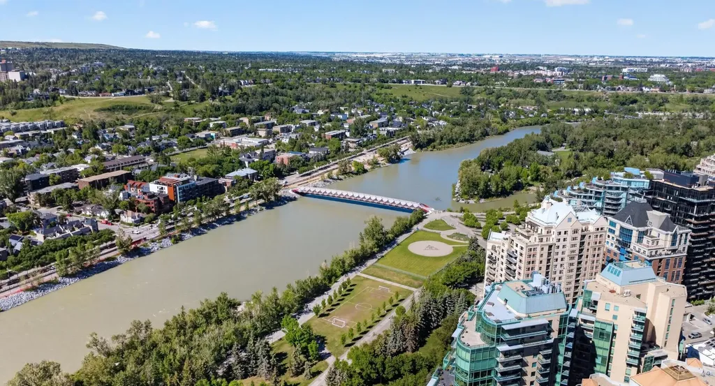 701 3 Avenue SW Calgary AB T2P 5R3