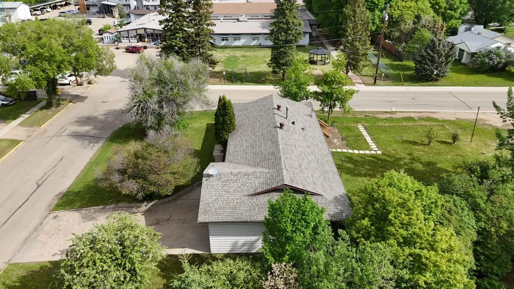 4617 Pleasantview Drive High Prairie AB T0G 1E0
