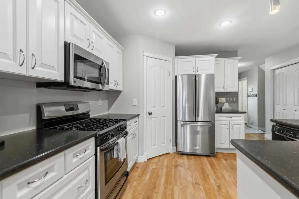 112 Saline Creek Way Fort Mcmurray AB T9K 2V4