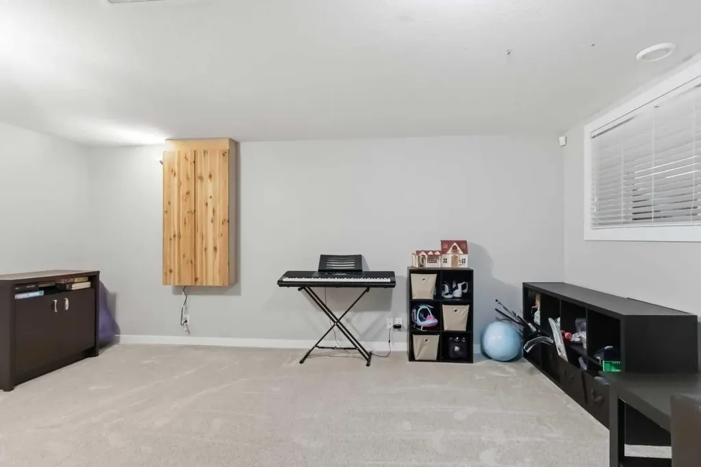 112 Saline Creek Way Fort Mcmurray AB T9K 2V4