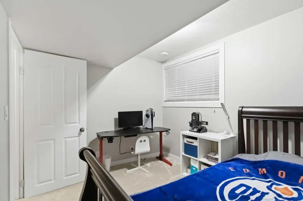 112 Saline Creek Way Fort Mcmurray AB T9K 2V4