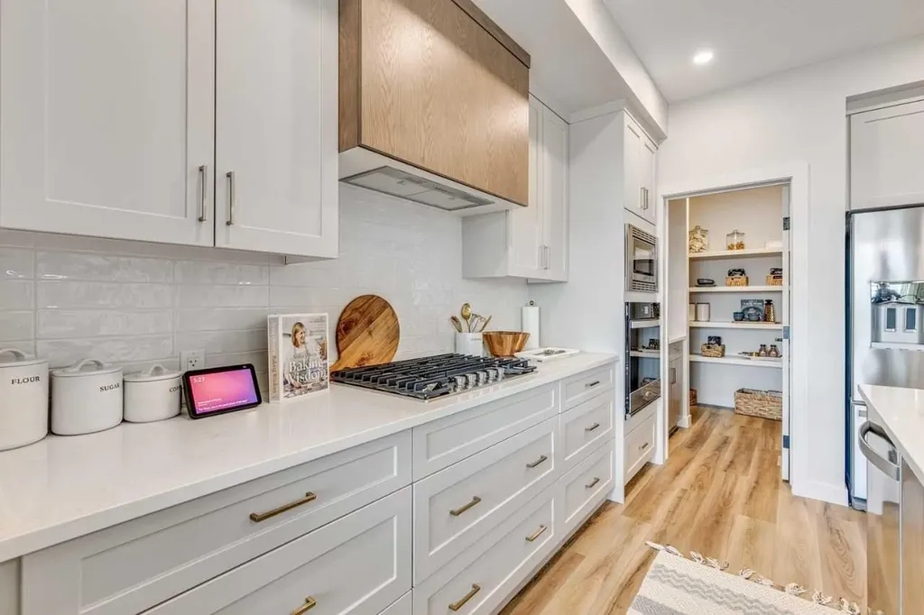 34 Amblefield Common NW Calgary AB T3P2L7