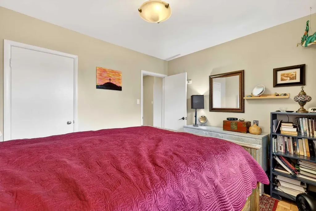 301 46 Avenue SW Calgary AB T2S 1B5