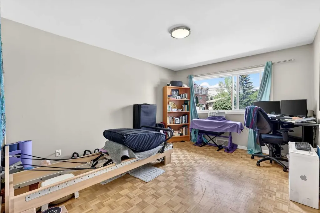 301 46 Avenue SW Calgary AB T2S 1B5