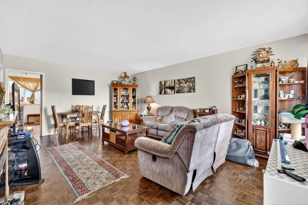 301 46 Avenue SW Calgary AB T2S 1B5
