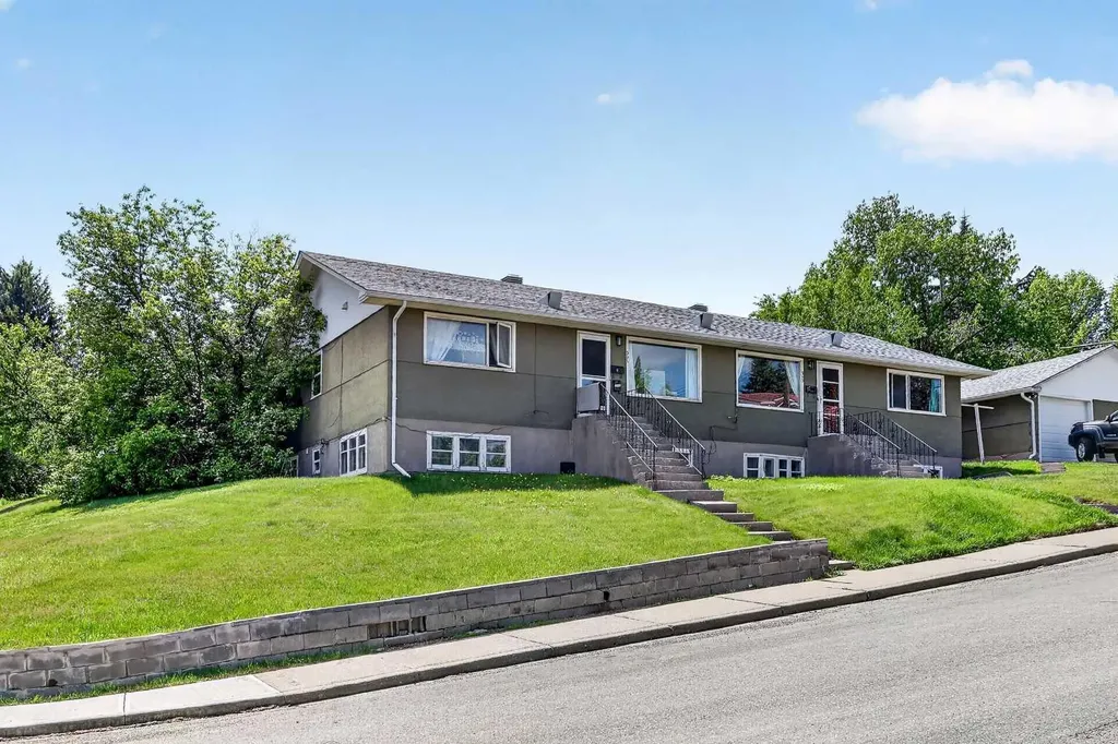 301 46 Avenue SW Calgary AB T2S 1B5