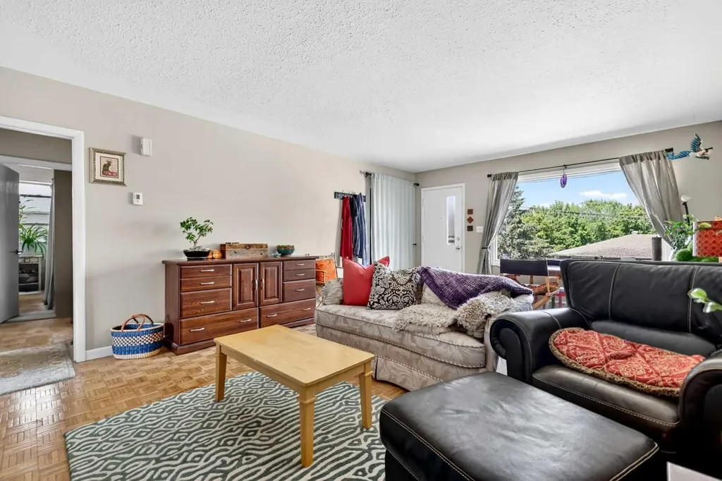 301 46 Avenue SW Calgary AB T2S 1B5