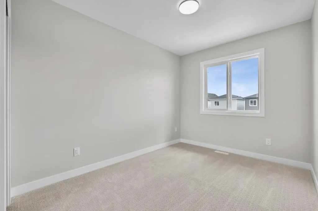 9989 Huxbury Drive NE Calgary AB T2A 8C3